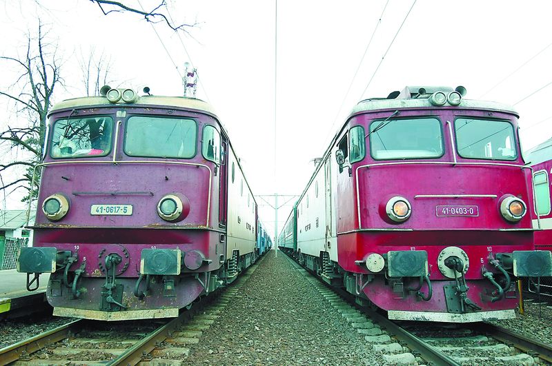 3807-104195-tren.jpg 3807-104195-tren.jpg